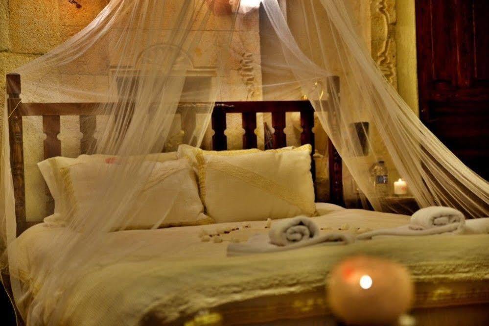 Heaven Cave House - Razziya Evi Bed & Breakfast Ürgüp Ngoại thất bức ảnh